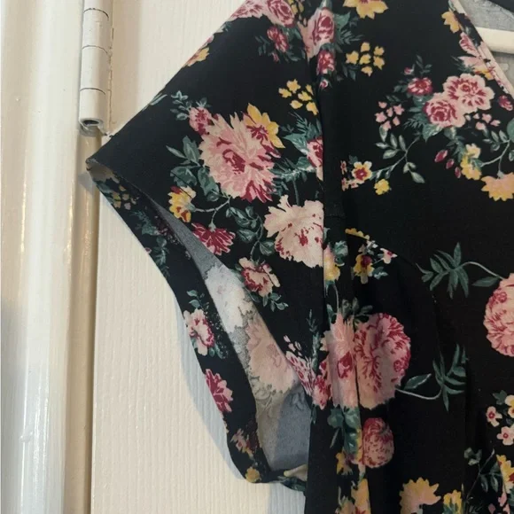 Above Knee Floral Dress 3x - Picture 3 of 6